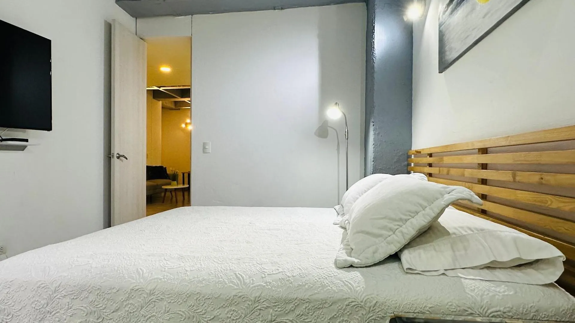 Santamaria7474 Aparthotel Medellin 0*,